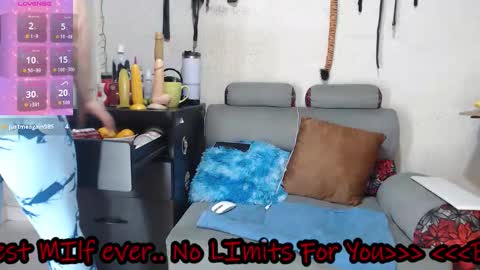 angierot2025 online show from 12-20-25, 04:08