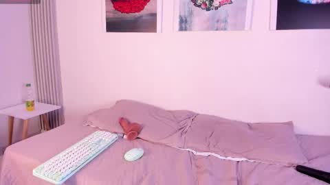 angy_avila online show from 12-21-25, 03:57