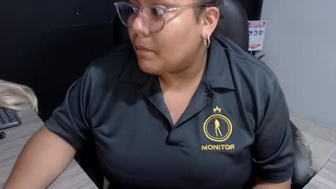 Snapshot of angy_ro12 chatting on 11-05-25, 08:42 angy online show from 11-05-25, 08:42