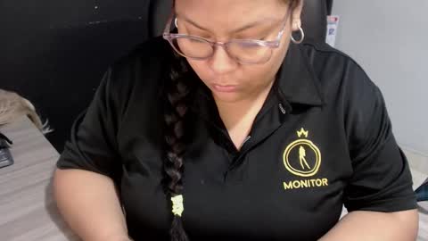 Snapshot of angy_ro12 chatting on 11-13-25, 12:15 angy online show from 11-13-25, 12:15