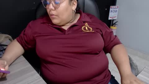 Snapshot of angy_ro12 chatting on 11-14-25, 08:51 angy online show from 11-14-25, 08:51