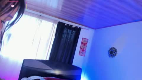 ana sofia   online show from 04-15-26, 07:58