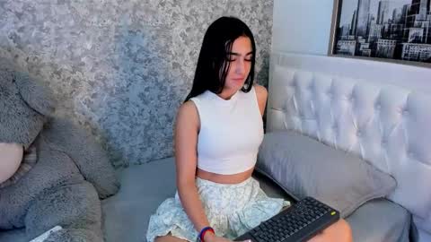 anika_h online show from 02-11-26, 11:59