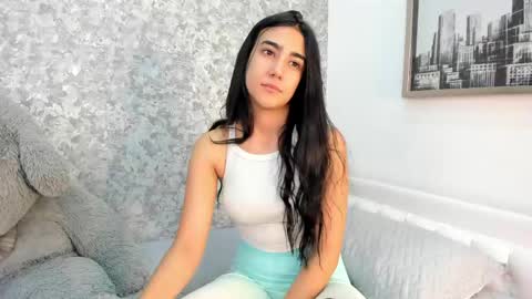 anika_h online show from 03-31-26, 12:16