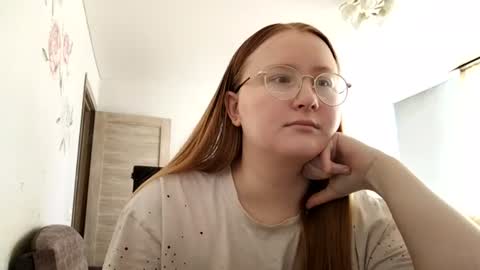 Snapshot of anika_lipps chatting on 07-14-26, 01:50 Anika online show from 07-14-26, 01:50