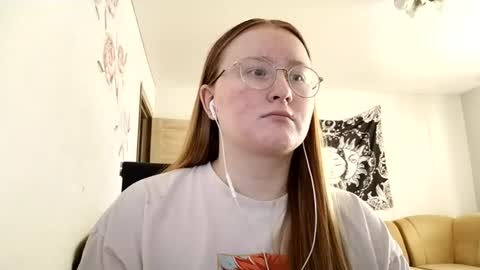 Snapshot of anika_lipps chatting on 08-03-26, 09:37 Anika online show from 08-03-26, 09:37