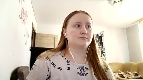Snapshot of anika_lipps chatting on 08-05-26, 08:17 Anika online show from 08-05-26, 08:17