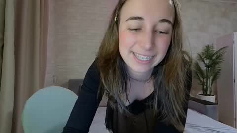 Snapshot of anikabloom chatting on 02-05-25, 11:28 anikabloom online show from 02-05-25, 11:28