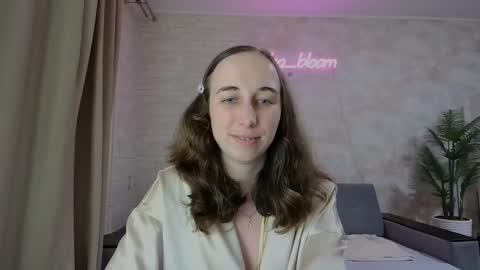 Snapshot of anikabloom chatting on 02-10-25, 06:42 anikabloom online show from 02-10-25, 06:42