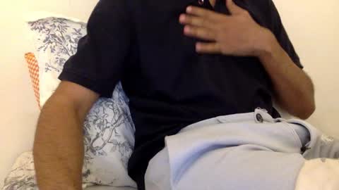 aniketkesari1 online show from 01-10-26, 07:04