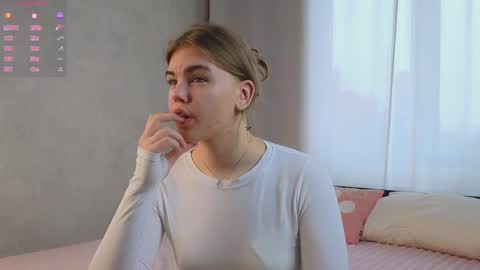 AnishaVivo online show from 04-03-26, 08:34