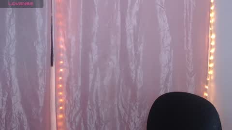Snapshot of anita23_ chatting on 05-21-26, 01:12 ANITTA online show from 05-21-26, 01:12