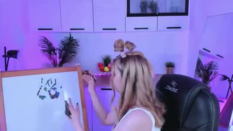 anita_hitteys online show from 06-02-26, 07:54