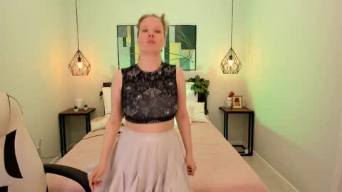 anita_hitteys online show from 06-03-26, 08:17