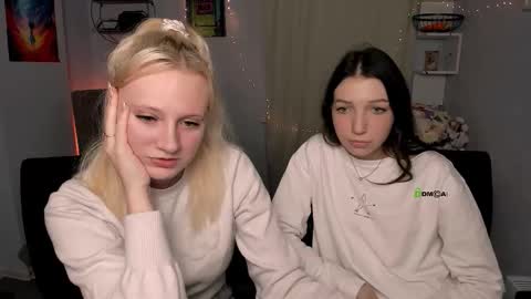 Snapshot of anita_love3 chatting on 02-04-26, 02:01 anita_love3 online show from 02-04-26, 02:01