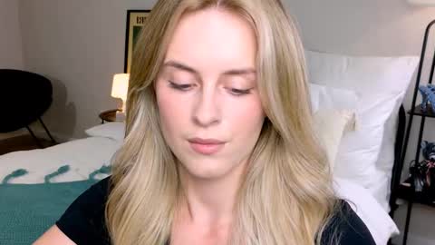 Anita online show from 09-19-25, 03:45