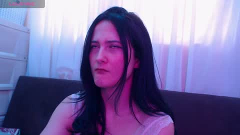 Snapshot of anitafox_ chatting on 06-06-26, 10:36 Anitafoxx online show from 06-06-26, 10:36