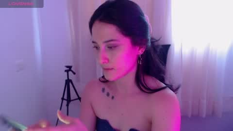 Snapshot of anitafox_ chatting on 06-24-26, 10:31 Anitafoxx online show from 06-24-26, 10:31