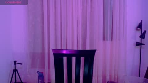 Snapshot of anitafox_ chatting on 07-02-26, 11:44 Anitafoxx online show from 07-02-26, 11:44