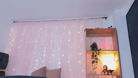 Snapshot of anitaglow chatting on 10-07-25, 02:58 anitaglow online show from 10-07-25, 02:58