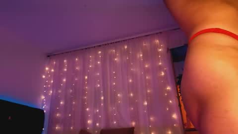 Snapshot of anitaglow chatting on 10-13-25, 08:20 anitaglow online show from 10-13-25, 08:20