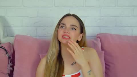 AnitaVenture online show from 01-15-26, 04:39