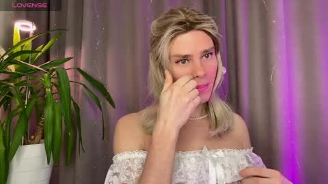 anjalin_sososok online show from 04-24-26, 04:37