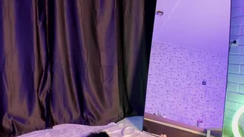 Angel online show from 10-23-25, 06:17