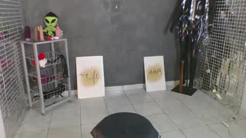 Hello My name is NaiaraPv is OPEN online show from 04-27-26, 01:53