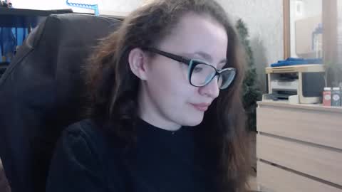 Snapshot of ankey_rayah chatting on 02-15-25, 02:00 Nameless online show from 02-15-25, 02:00