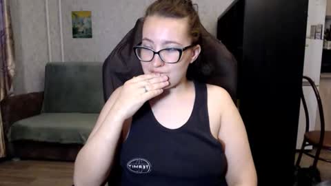 Snapshot of ankey_rayah chatting on 09-16-25, 12:00 Nameless online show from 09-16-25, 12:00