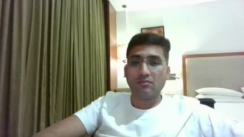 Snapshot of ankur1722 chatting on 07-04-26, 04:35 Slave looking for Mistress online show from 07-04-26, 04:35
