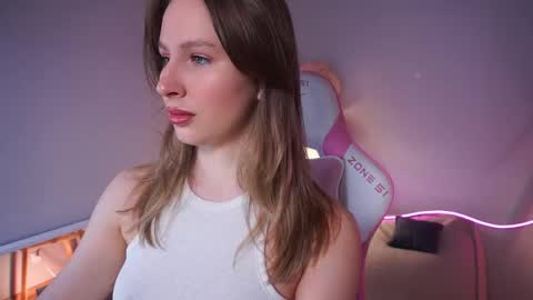 Snapshot of ann__levine chatting on 11-16-25, 02:11 Ann online show from 11-16-25, 02:11