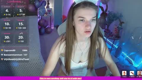 ann_woood online show from 03-26-26, 08:03