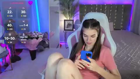 ann_woood online show from 06-25-26, 03:49
