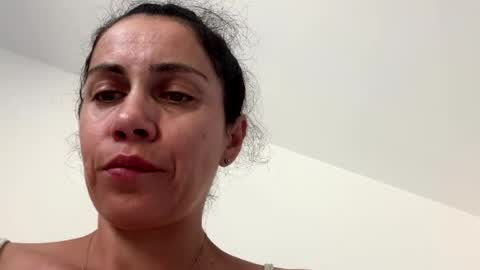 Snapshot of anna___25 chatting on 07-17-26, 11:28 Anna online show from 07-17-26, 11:28