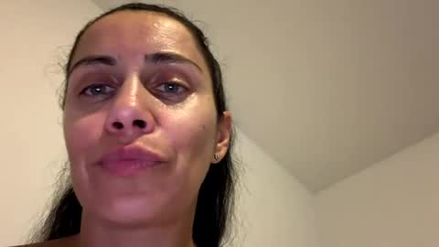 Snapshot of anna___25 chatting on 07-18-26, 06:34 Anna online show from 07-18-26, 06:34