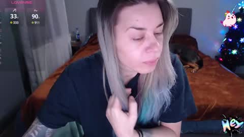 Snapshot of anna_ana chatting on 12-25-24, 08:18 Anadirectgirl online show from 12-25-24, 08:18