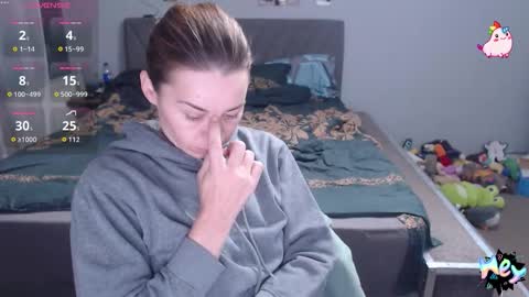 Snapshot of anna_ana chatting on 09-27-25, 07:35 Anadirectgirl online show from 09-27-25, 07:35