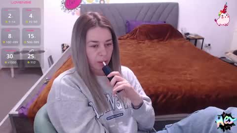 Snapshot of anna_ana chatting on 04-11-26, 06:12 Anadirectgirl online show from 04-11-26, 06:12