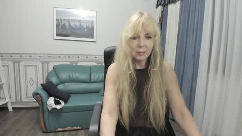 Snapshot of anna_ditrih chatting on 01-04-25, 04:43 Anna Ditrih online show from 01-04-25, 04:43
