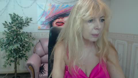 Snapshot of anna_ditrih chatting on 01-15-25, 12:36 Anna Ditrih online show from 01-15-25, 12:36