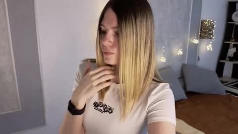 anna_goodman online show from 02-15-25, 09:16