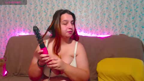 AnnaJake online show from 11-11-25, 04:23