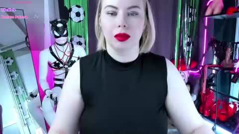 Snapshot of anna_maxwell chatting on 07-21-26, 02:03 Anna online show from 07-21-26, 02:03