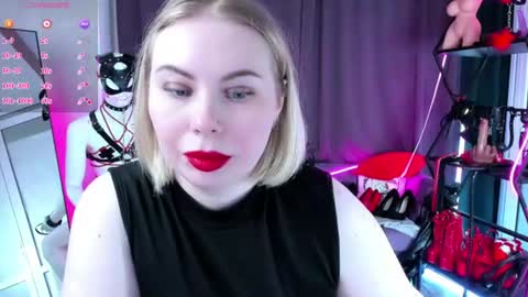 Snapshot of anna_maxwell chatting on 07-31-26, 02:22 Anna online show from 07-31-26, 02:22