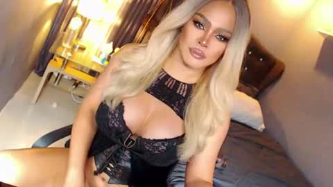 Miss Anna online show from 06-26-26, 06:07