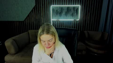 anna_snow9 online show from 12-03-25, 06:43