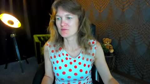 Snapshot of annabel_xxx chatting on 08-01-26, 05:40 Annabel online show from 08-01-26, 05:40