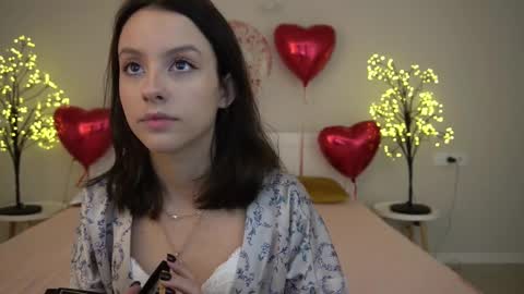 Snapshot of annaelys chatting on 02-13-25, 07:35 Anna online show from 02-13-25, 07:35